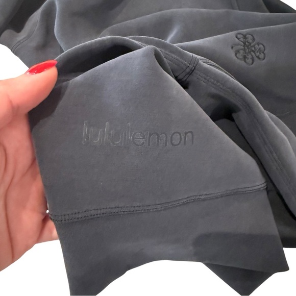 Lululemon softstreme crew black size 2 - Picture 7 of 8